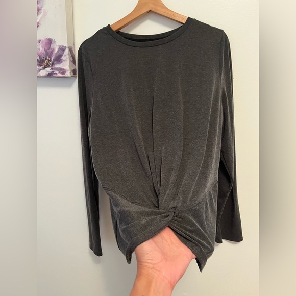 Shambala Athleisure Long Sleeve Knot Front Top- Extra Large NWOT - Picture 6 of 8